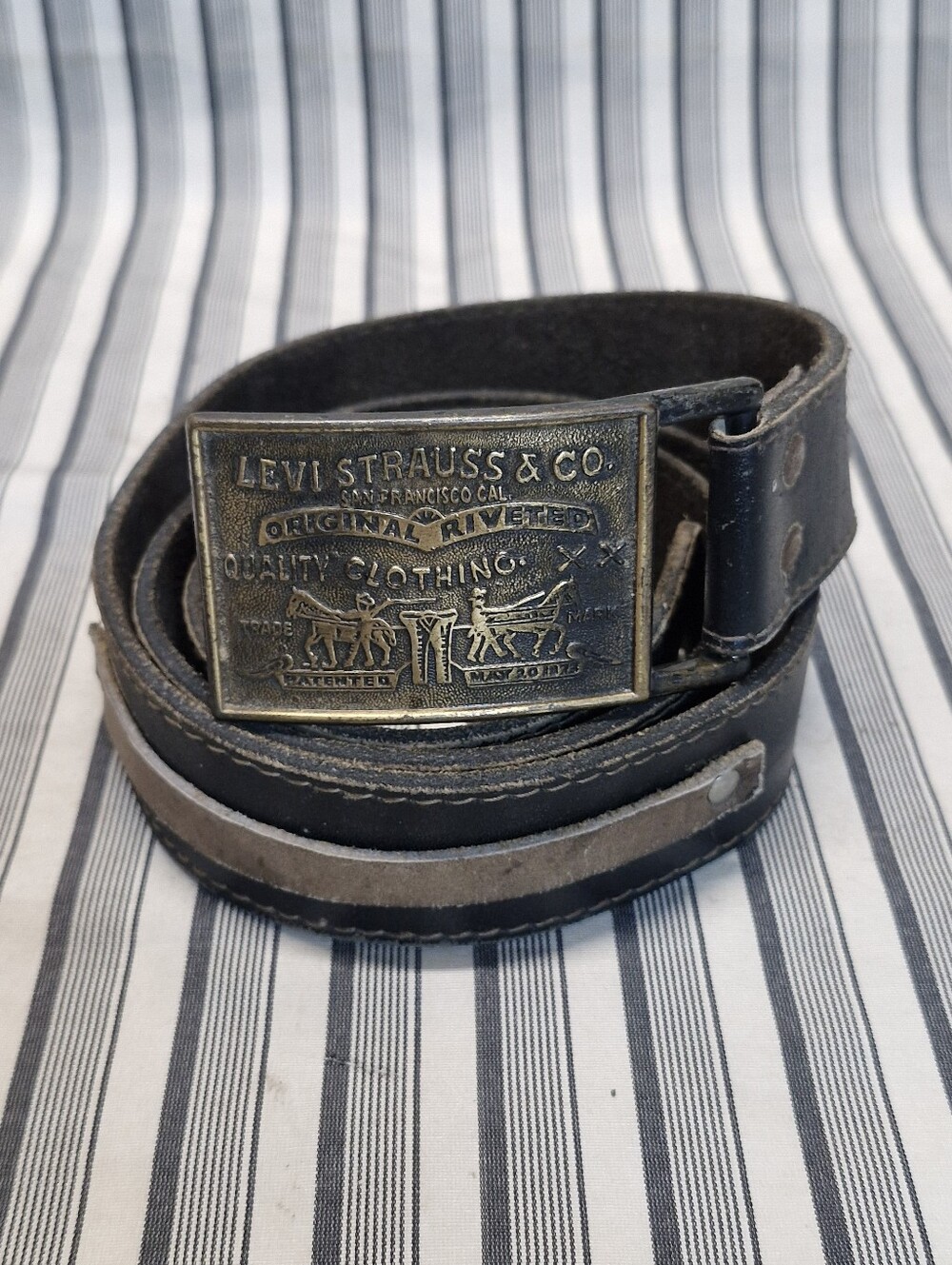 Vintage Levi Strauss & Co Leather Belt Century Canada Brass Tone Buckle 46"